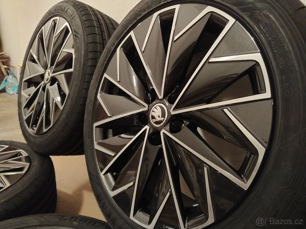 NOVÁ SADA ŠKODA SUPERB 3 PROPUS 235/45/18 94W SEALTECH