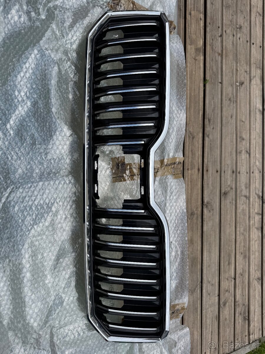 Maska Škoda Superb 3