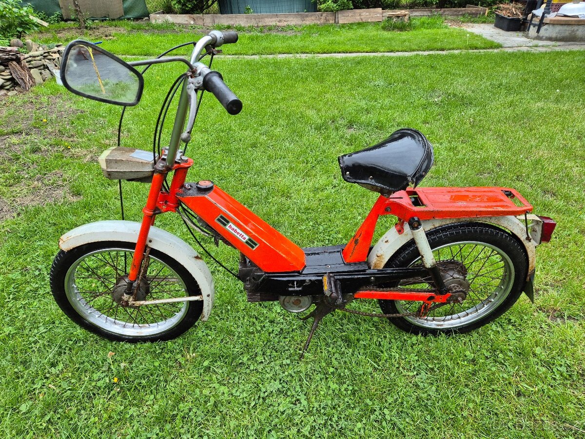 Babetta 207 s kartičkou, červená původní 6.