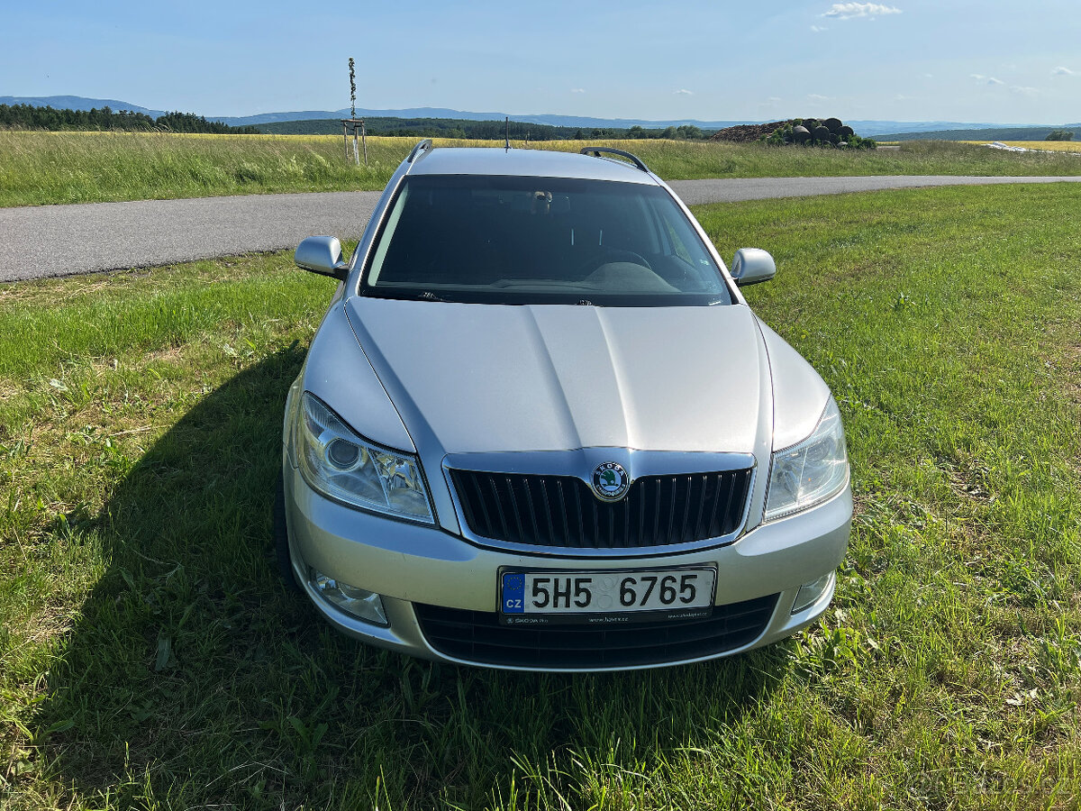 Škoda Octavia 2 FL Combi 2012 2.0 TDI 103 kW