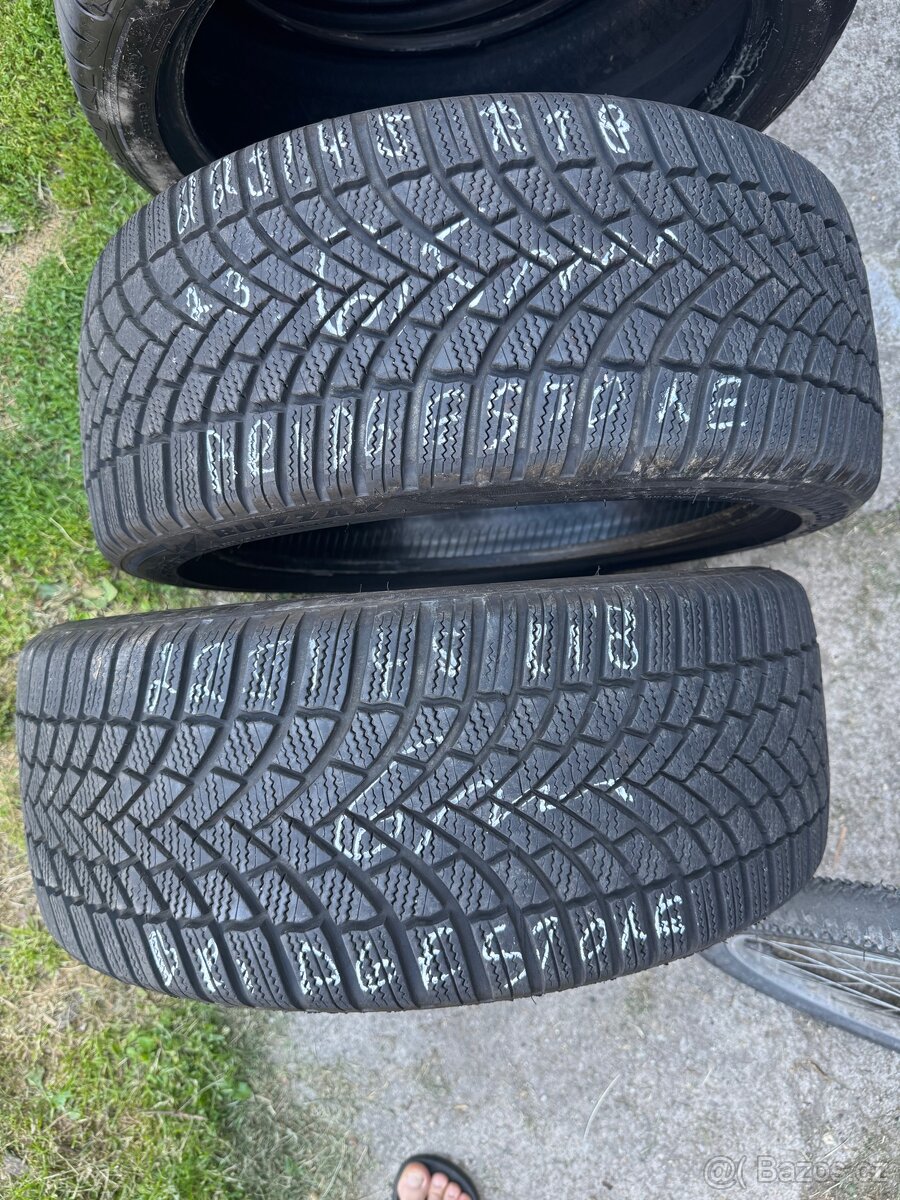 Zimní pneu 2x225/45 R18 Bridgestone