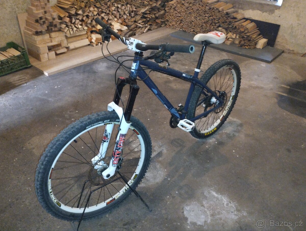 Prodám kolo Core 3