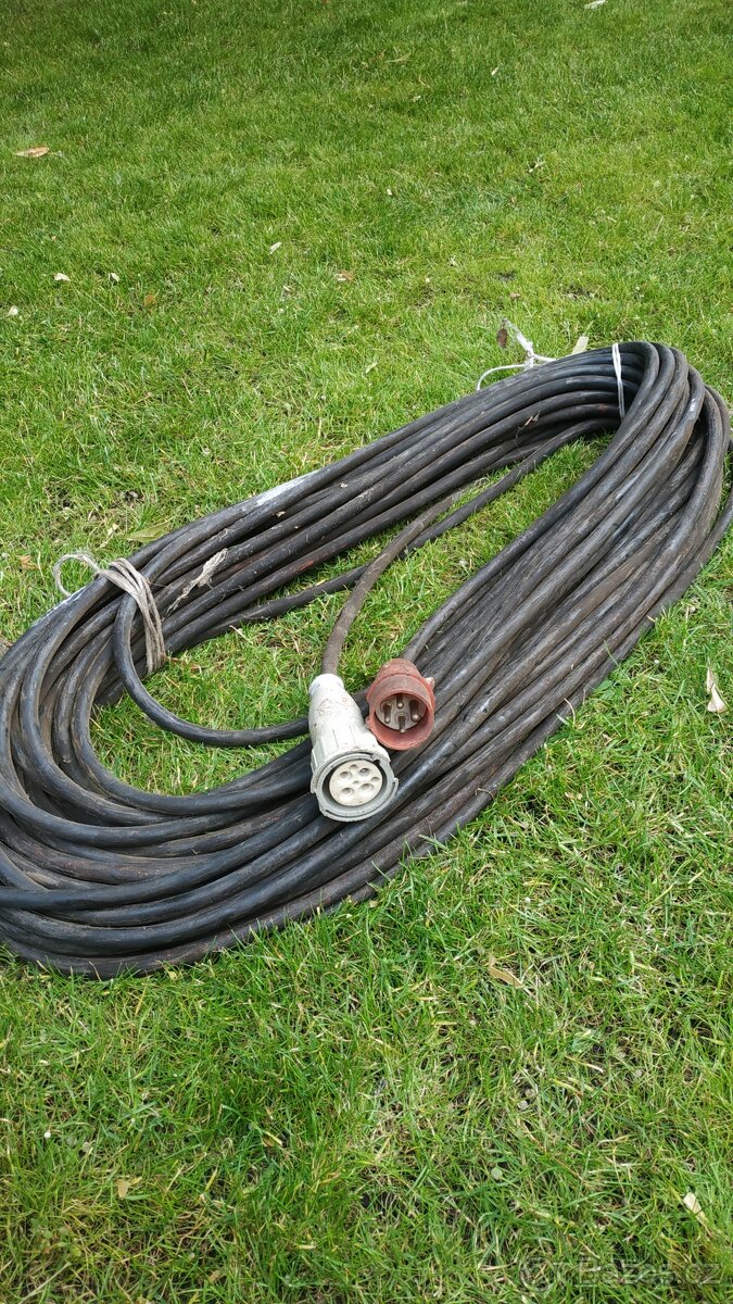 Prodlužovací kabel 380v 16a