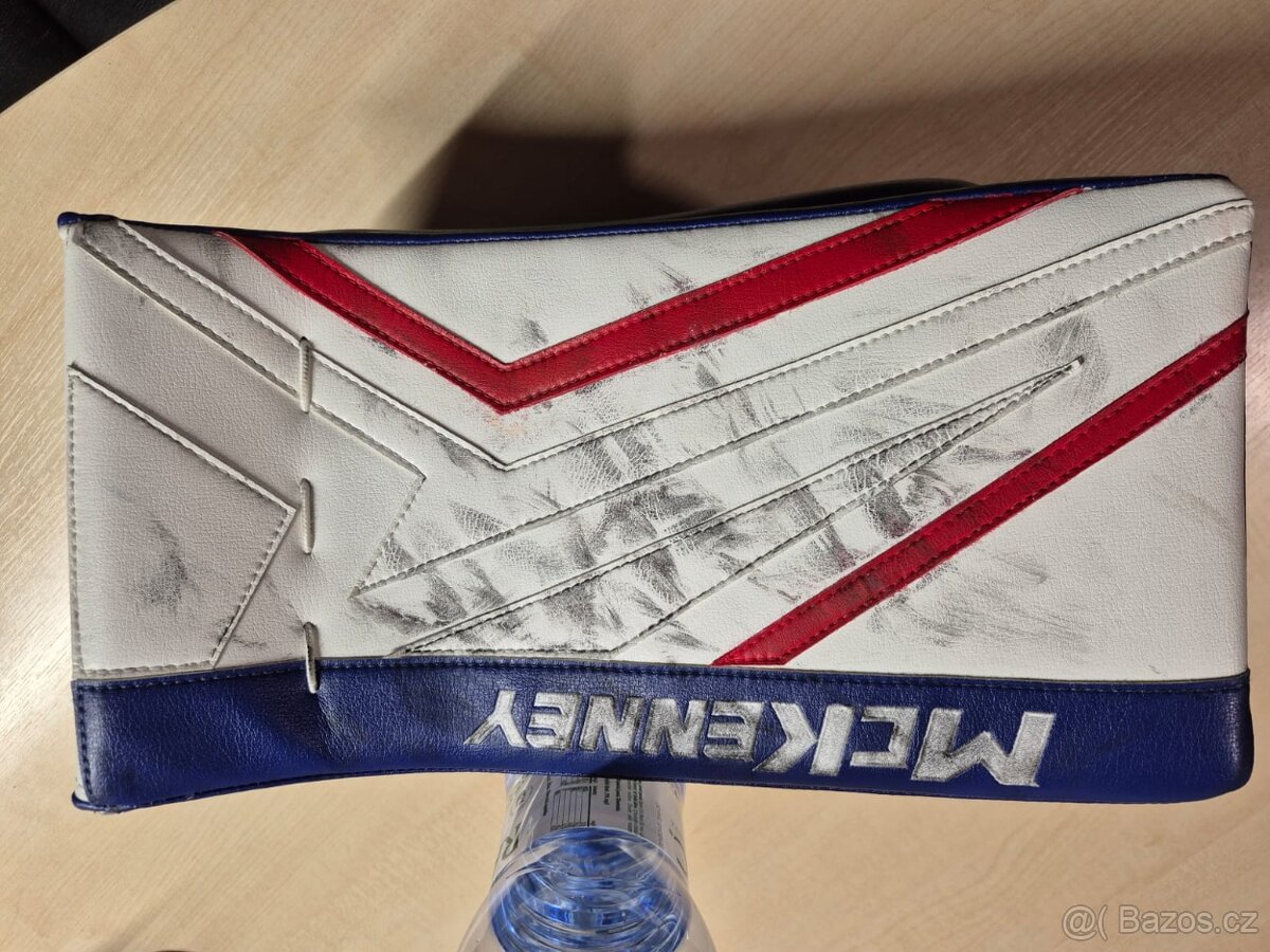Brankářská vyrážečka