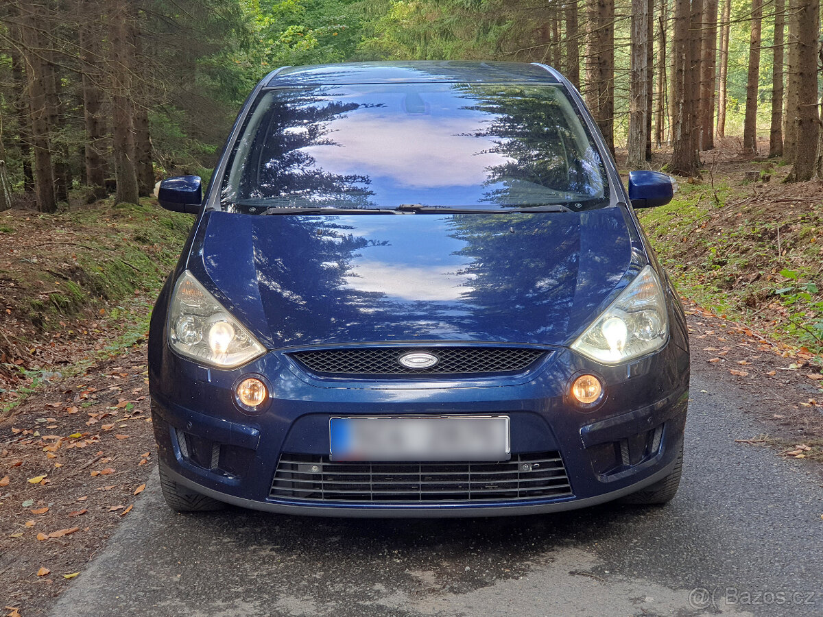 Ford S-MAX 2.0 TDCI - výbava