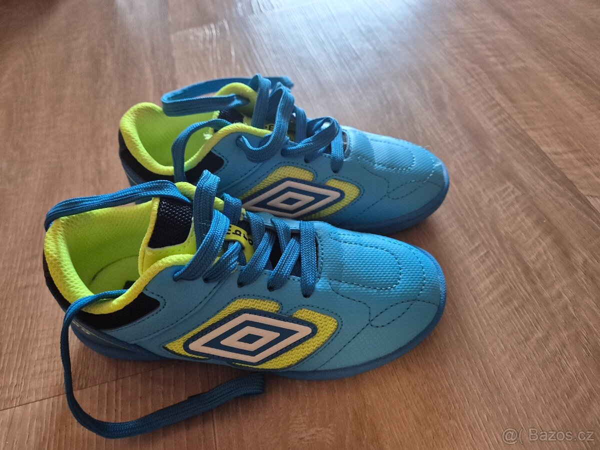 Dětské sálovky UMBRO DUALITE JNR. vel. 29