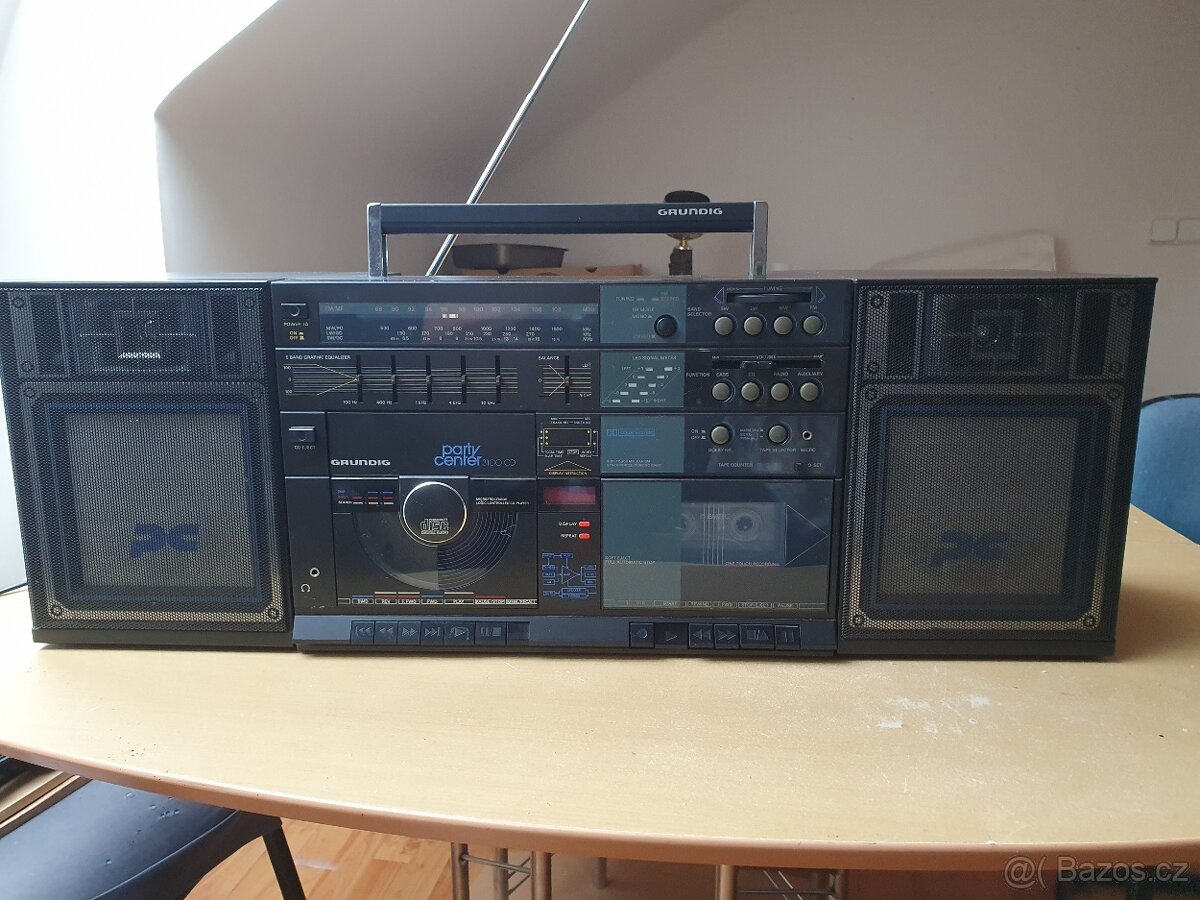 Grundig Party Center 3100 CD obrovský Boombox rok 1987