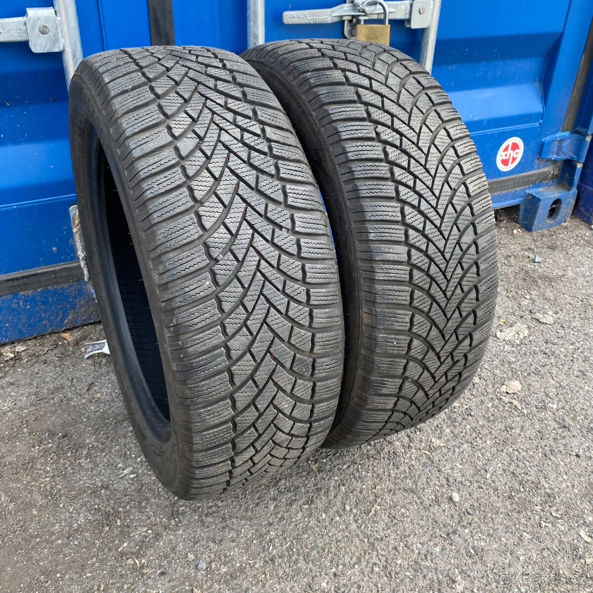 Zimní pneu 215/60 R17 100H Bridgestone 5,5mm