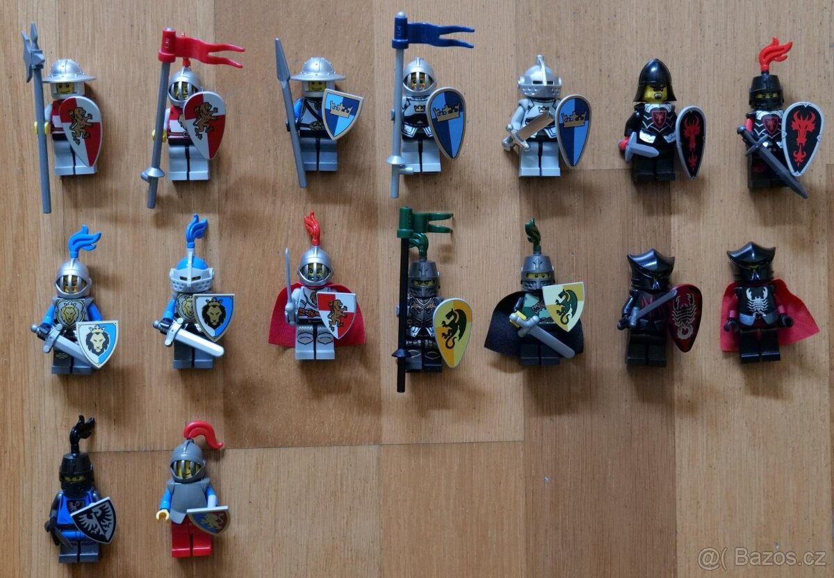 Lego figurky 16 ks - v perfektním stavu