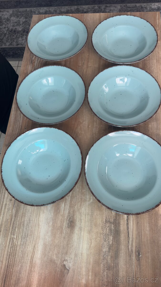 Talíře na těstoviny