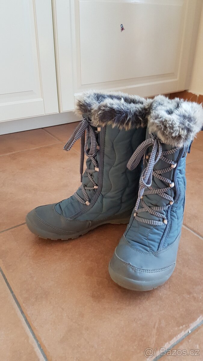 Dívčí sněhule Decathlon, vel. 34