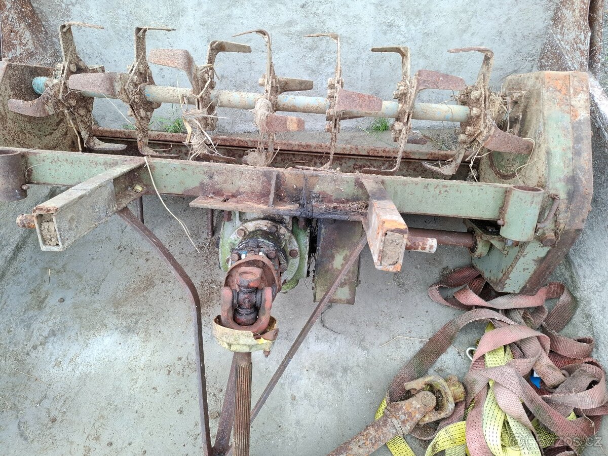 Rotavator za traktor.