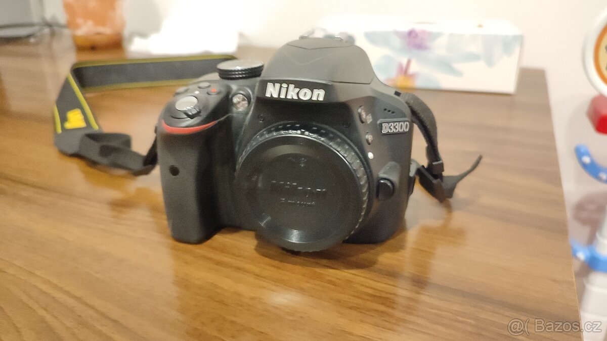 Zrcadlovka Nikon D3300