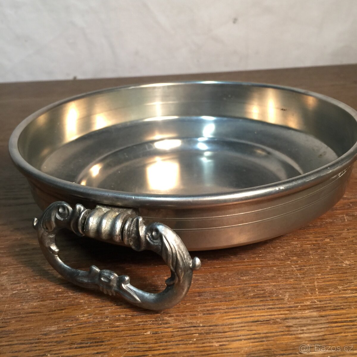Cínová mísa s uchy... puncovaný cín
