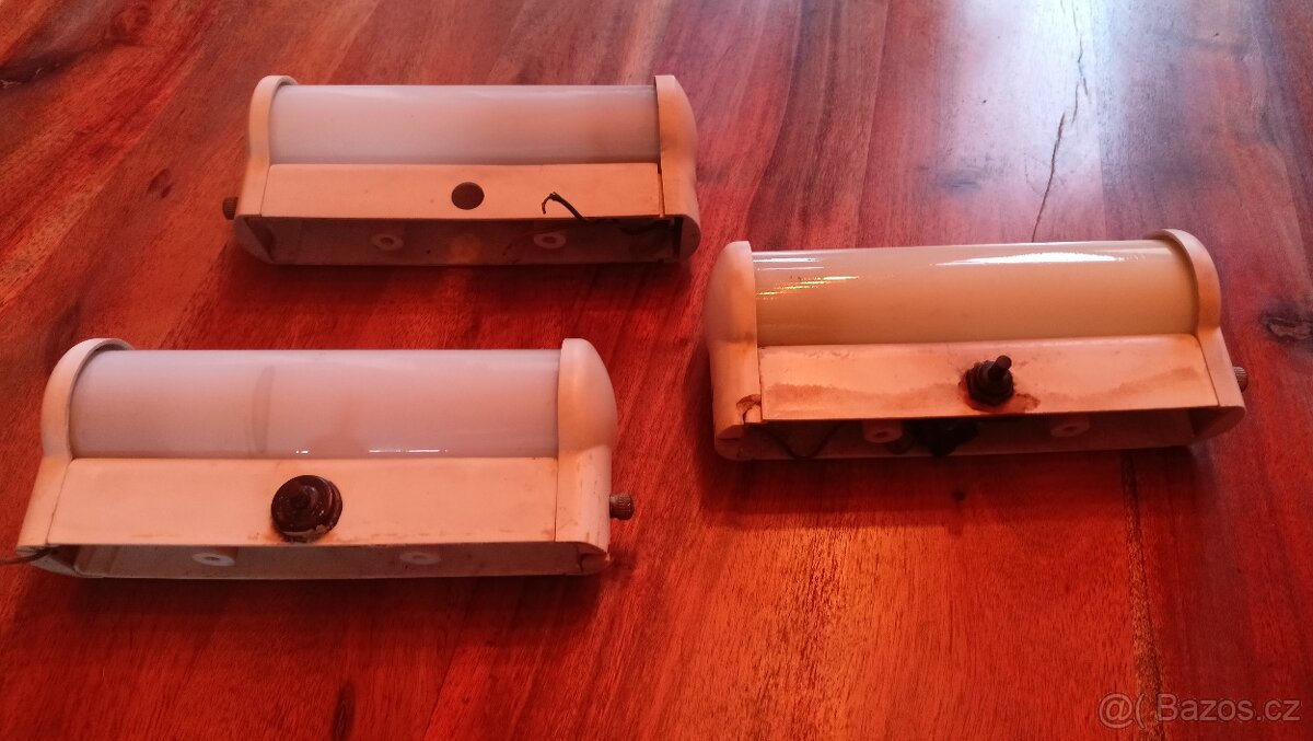 Nástěnná lampička předválečná 3 ks.