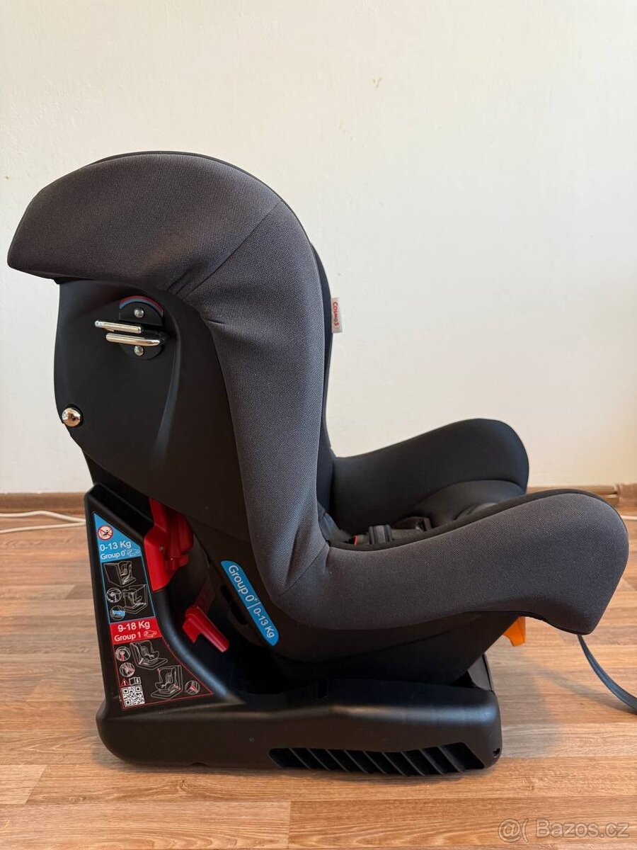 Chicco Cosmos Jet Black pro děti od narození do 18 kg