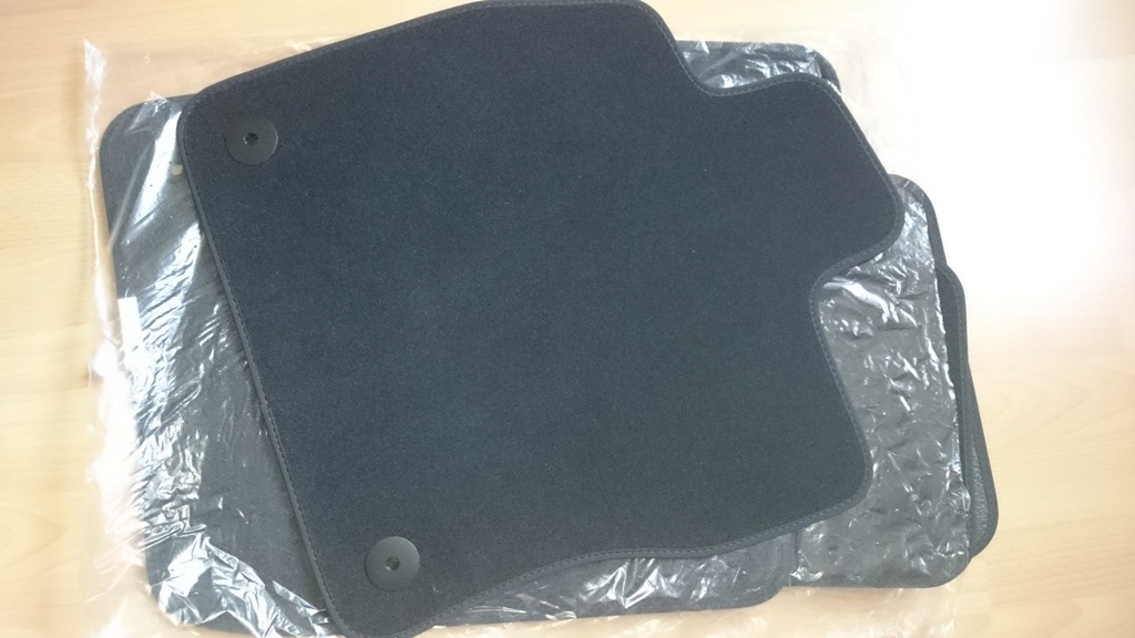 Koberce textilní Octavia3a4, Superb3, jen SMS,email