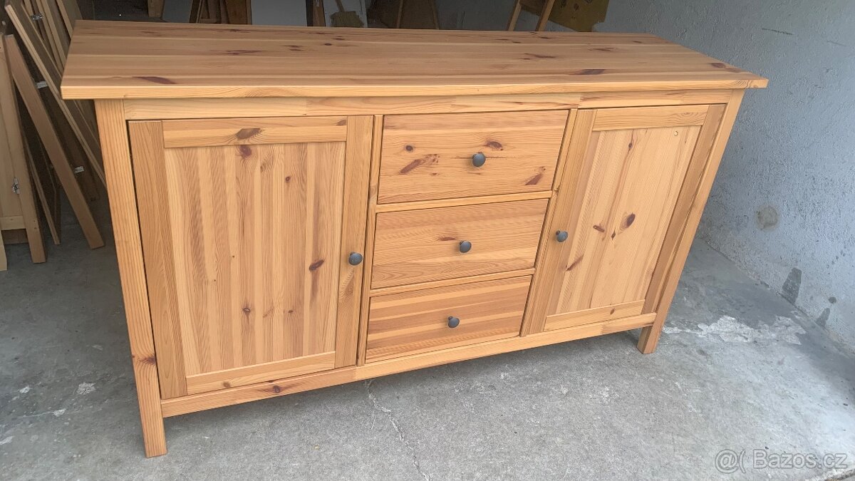 Ikea Hemnes velká komoda příborník masiv Leksvik