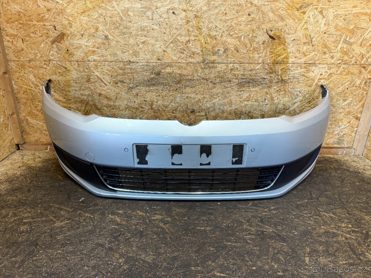 PŘEDNÍ NÁRAZNÍK VW TOURAN 1T3 LR7L