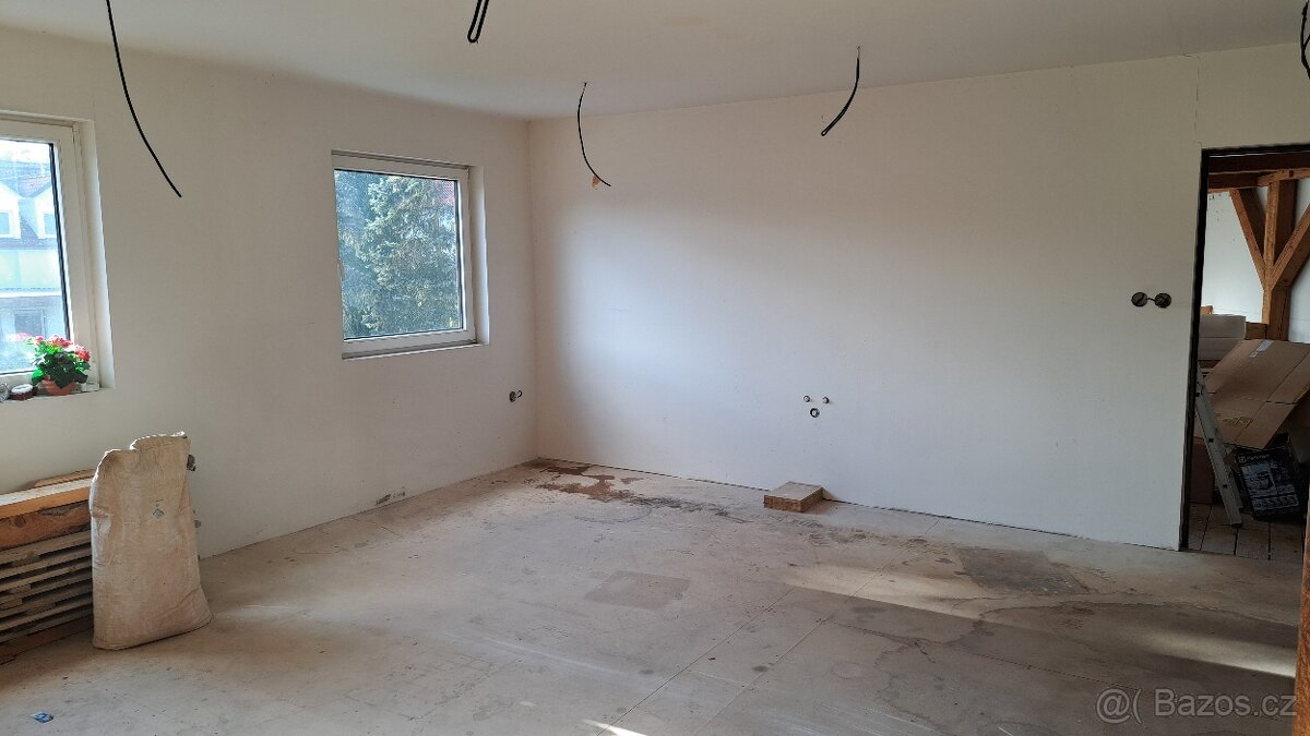 Sklad hala uzavřený prostor