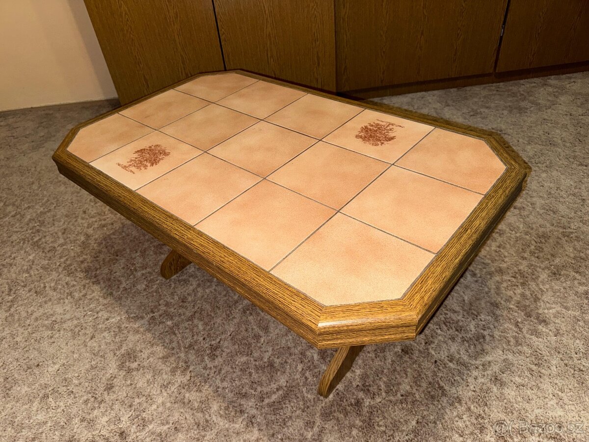 Konferenční stolek zvedací