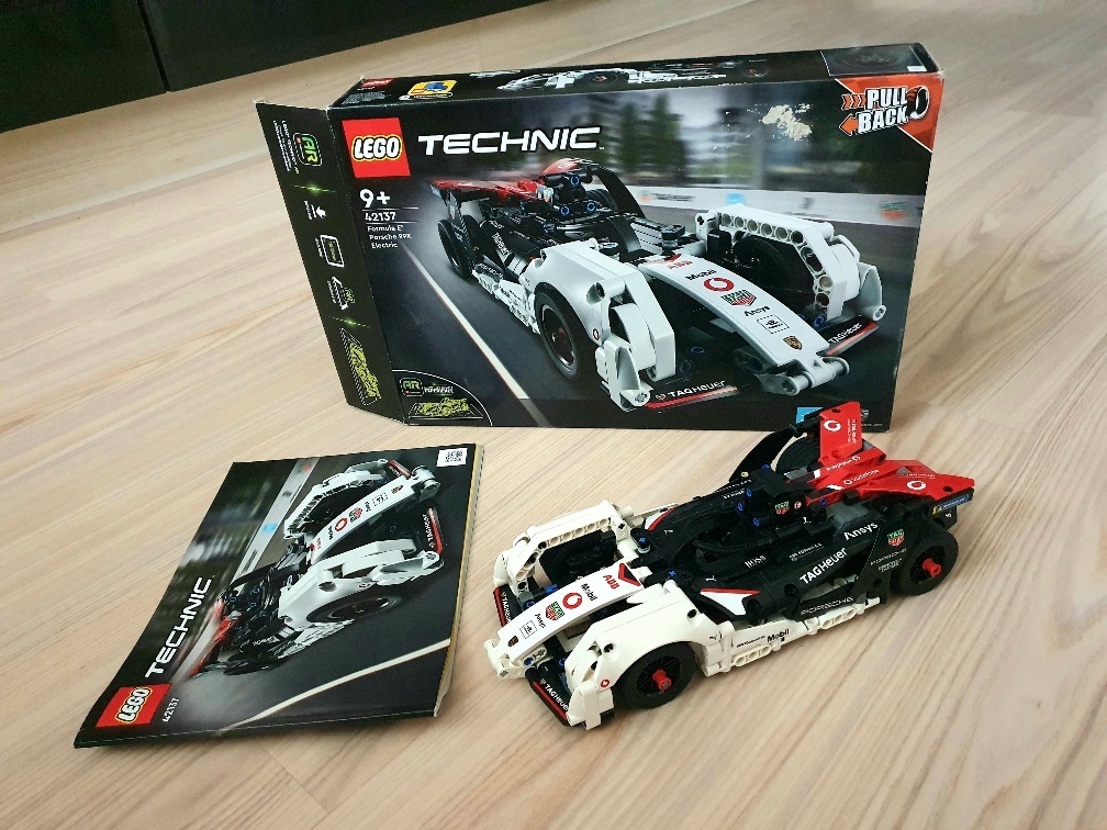 LEGO Technic 42137 Formule E Porsche 99X Electric