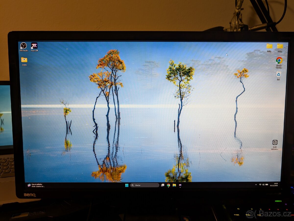 Monitor BenQ 22" Full HD – TOP stav + HDMI redukce