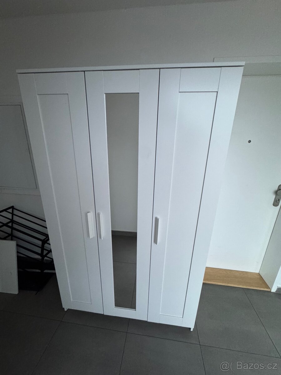 IKEA šatny skříň