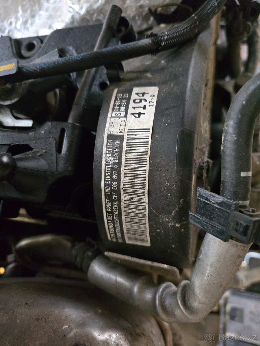 motor CFF VW 2,0TDi 103KW a další díly okolo