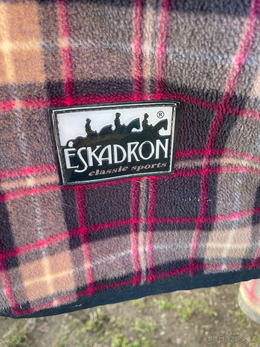 Odpocovací deka Eskadron 145