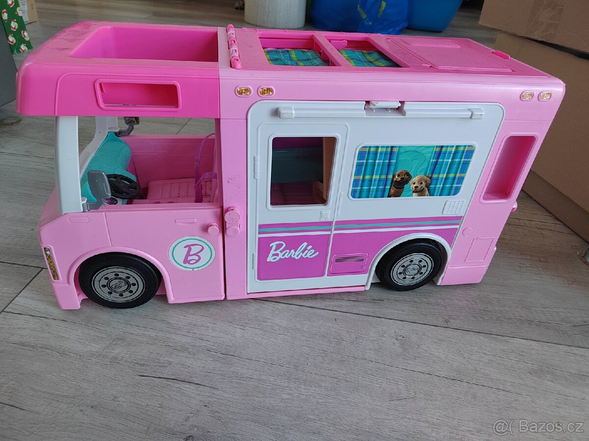 Barbie karavan