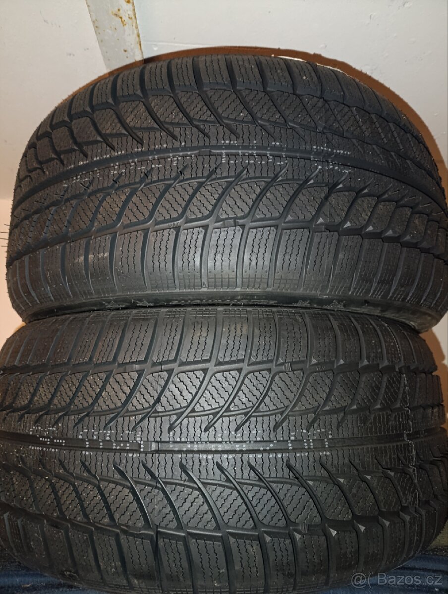 Zimní pneumatiky 245/40/17