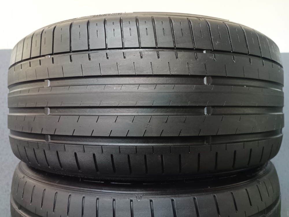 235/40 R19 FALKEN (0919)