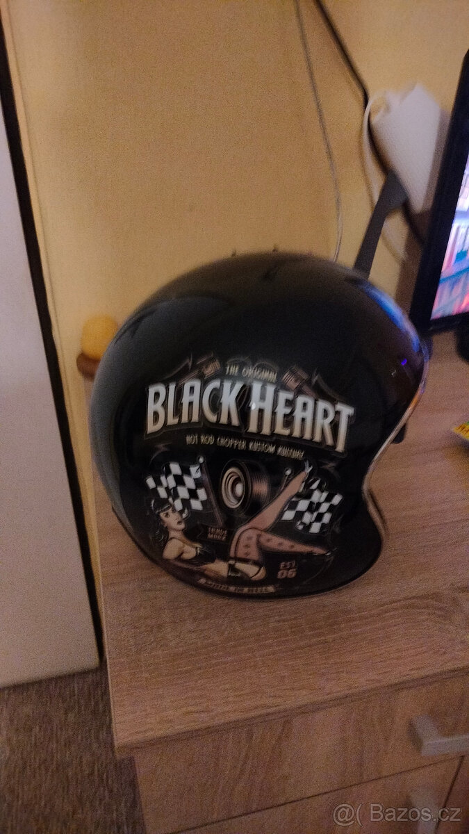 Helma Black Heart