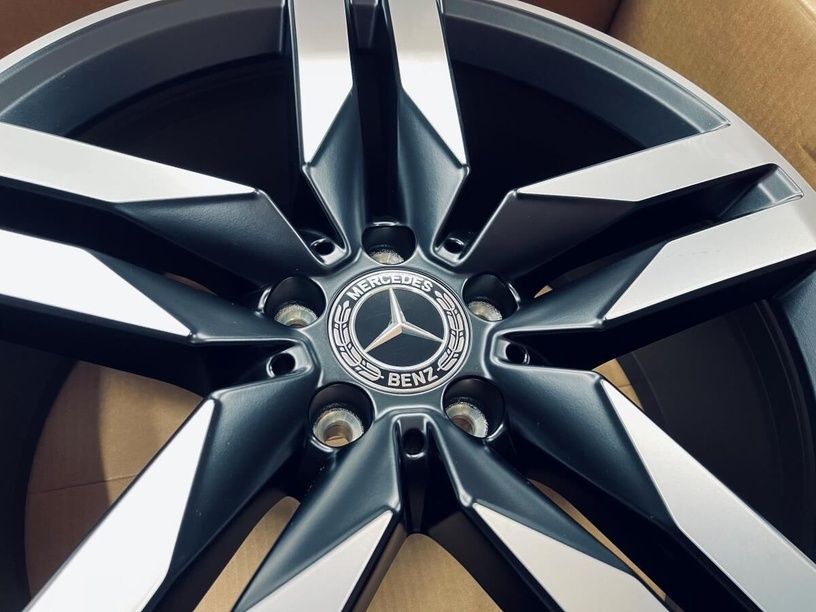 TOP originál kola Mercedes GLC 20”