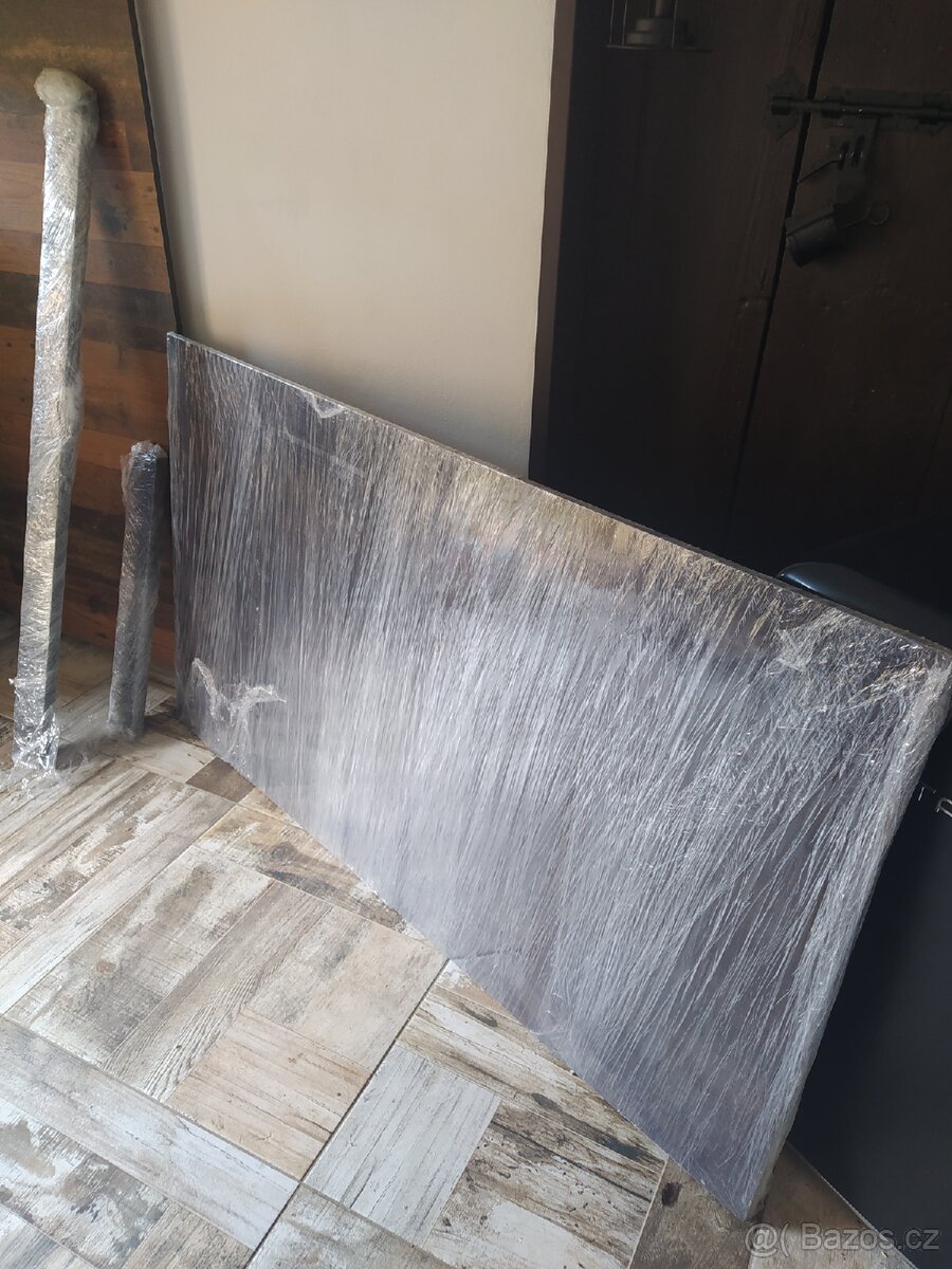 VELKÝ PĚKNÝ KUCHYŇSKÝ STŮL 160x90 A 3 PĚKNE ŽIDLE