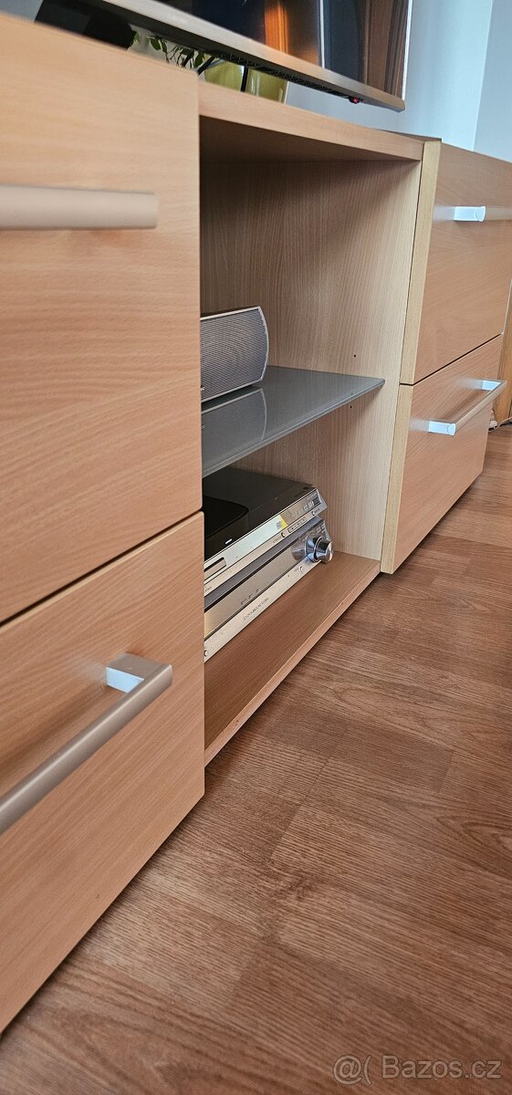 Elegantní TV stolek na míru za skvělou cenu