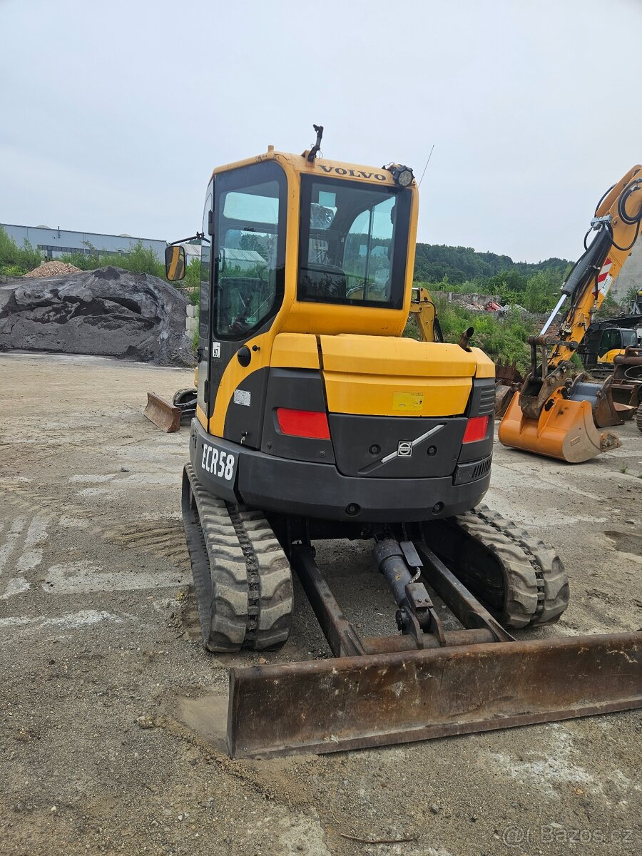 Minibagr bagr Volvo ecr58 jak kubota.jcb.yanmar.bobcat