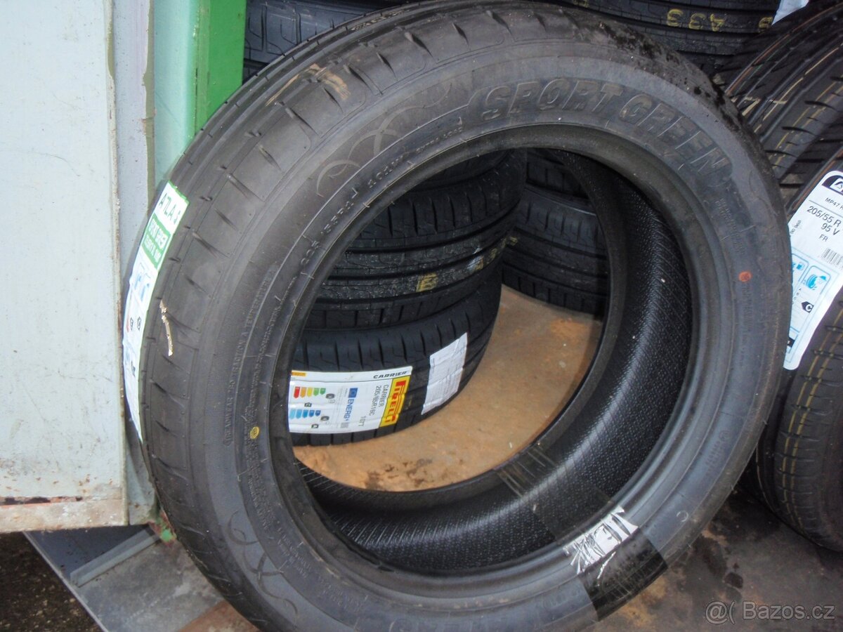 Pneu 225/55 R17 Atlas