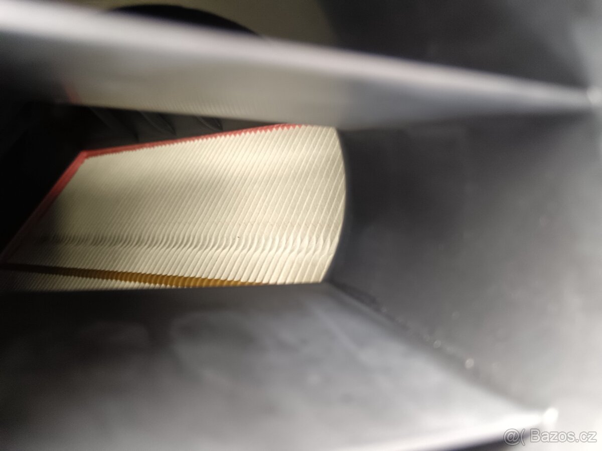 Škoda Octavia 1 AirBox s novým vzduchovým filtrem