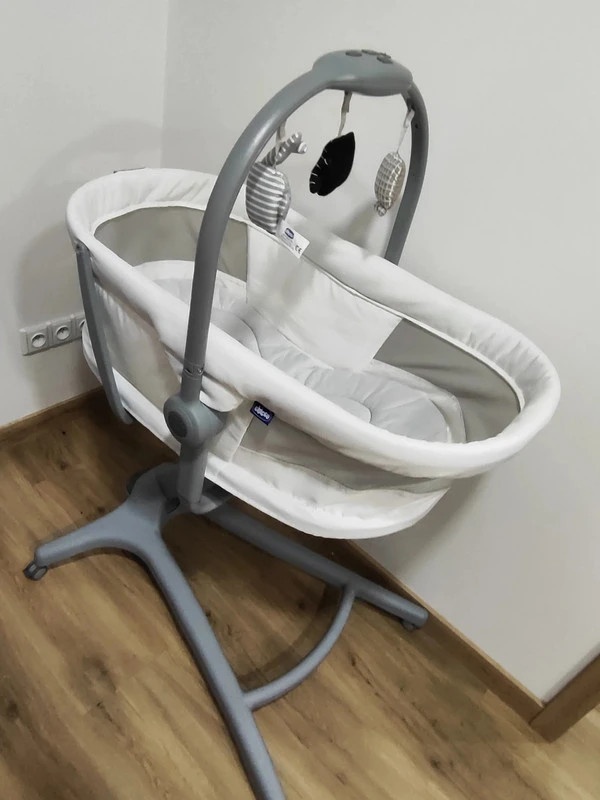 Prodám pojízdnou postýlku pro miminko Chicco 4v1 air