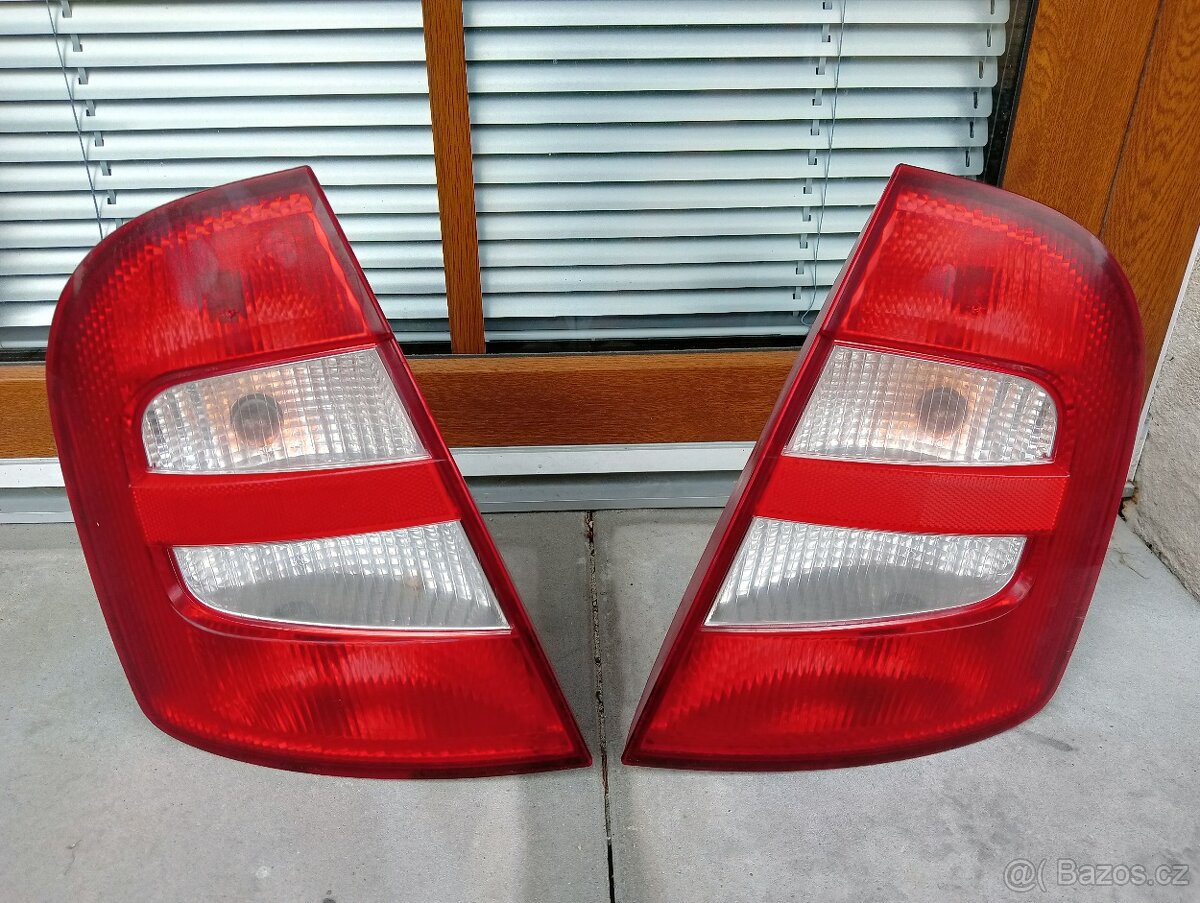 Zadní světla: Škoda Fabia MK1 - Hatchback (krátká)