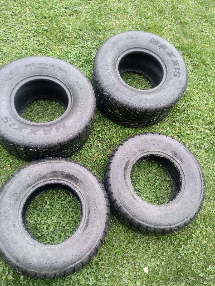 Pneu na ATV čtyřkolku