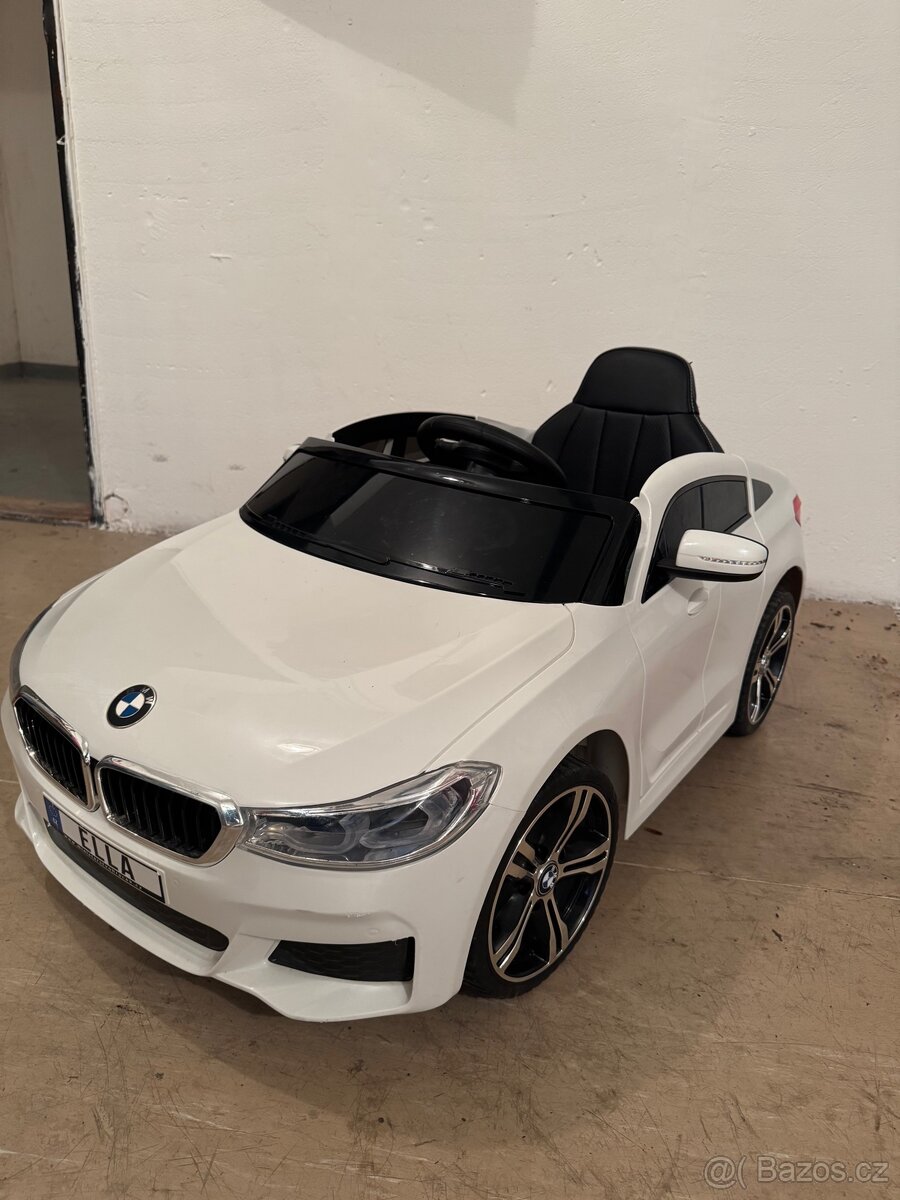 Dětské elektrické auto