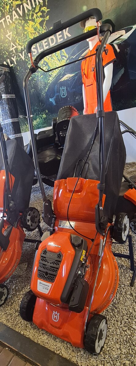 Husqvarna LC 151S - benzín.sekačka Nová
