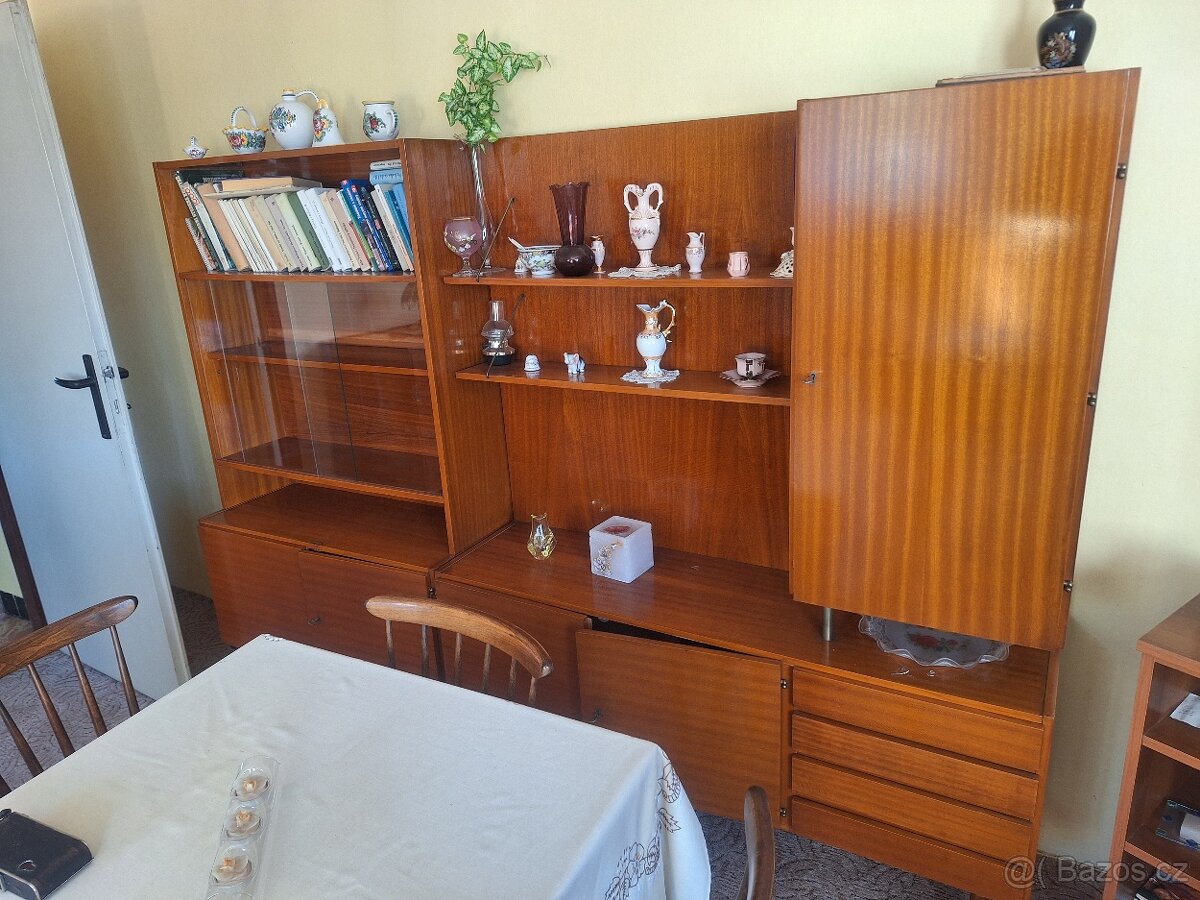 DARUJI STARÝ NÁBYTEK