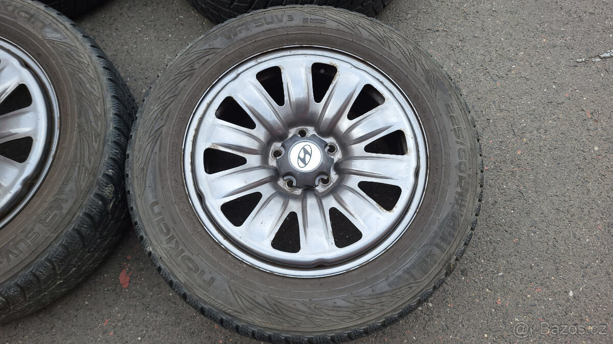 90% zimní kola 17" 5x114,3 Hyundai Tucson