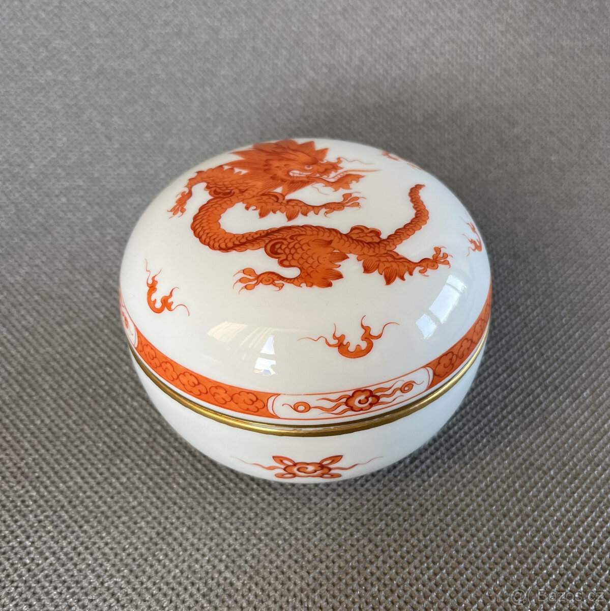 Meissen Míšeň Dóza s víkem Mingský drak 8.5 cm