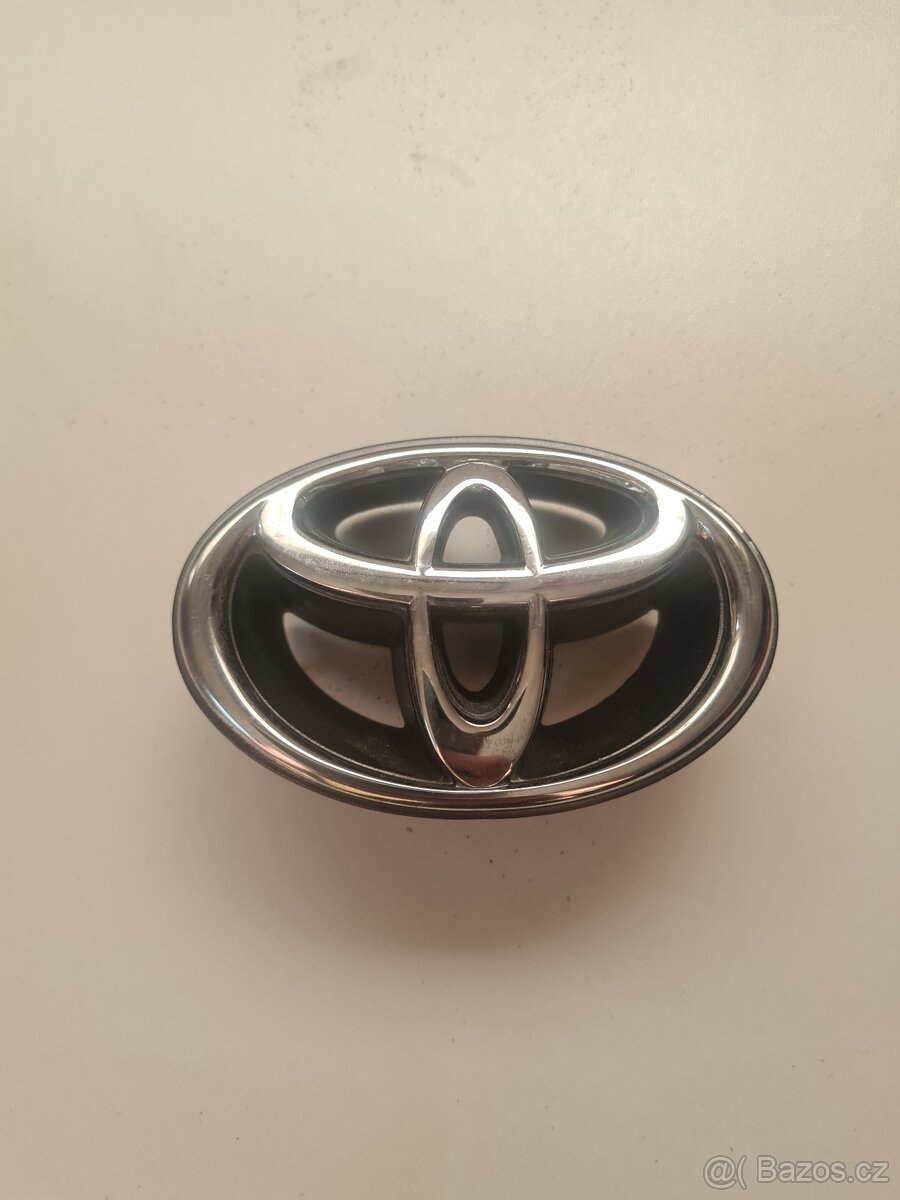 Toyota znak ,logo camry,carina,corolla?