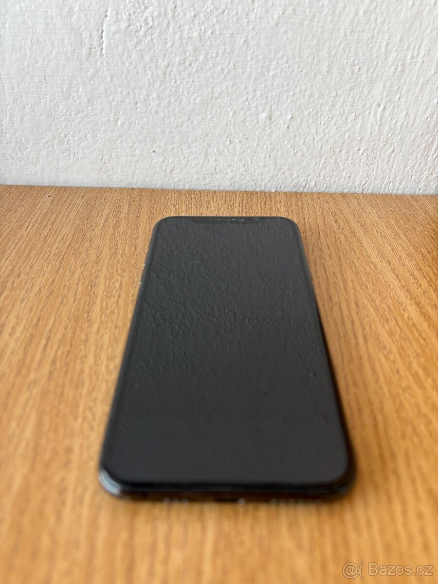 iPhone Xs Space Gray